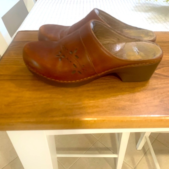 Dansko clogs - Picture 3 of 4